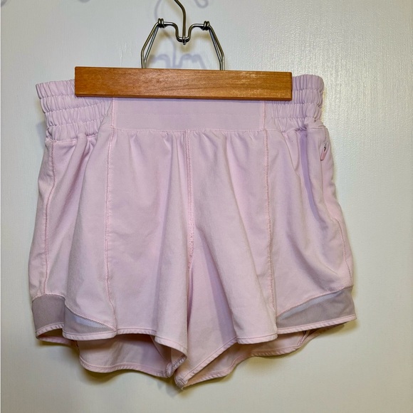 Lululemon Hotty Hots High Rise Strawberry Milkshake Pink Size 4 4in inseam - Picture 3 of 6